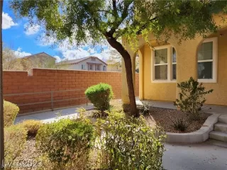 Photo #2: 2503534 Listing 