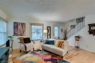 Photo #1: 2503551 Listing 