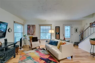 Photo #2: 2503551 Listing 