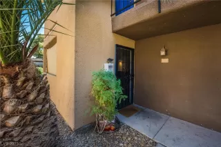 Photo #3: 2503572 Listing