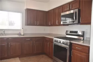 Photo #4: 2503614 Listing