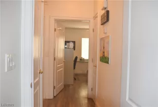 Photo #6: 2503614 Listing