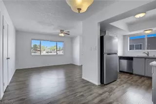 Photo #1: 2503631 Listing