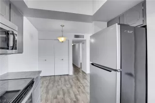 Photo #4: 2503631 Listing