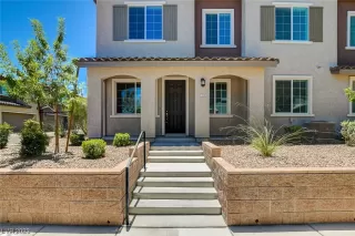 Photo #2: 2503657 Listing