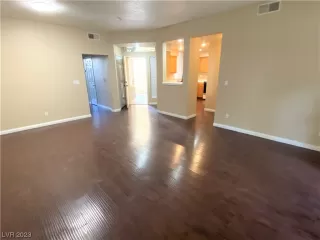 Photo #6: 2503672 Listing 