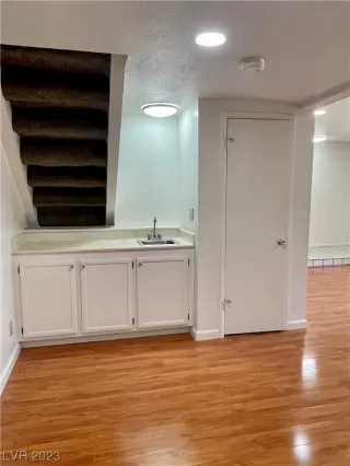 Photo #2: 2503694 Listing 