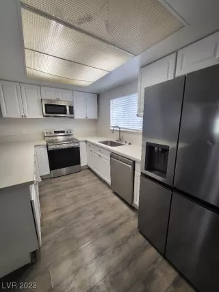 Photo #4: 2503705 Listing 