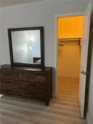 Photo #2: 2503720 Listing 