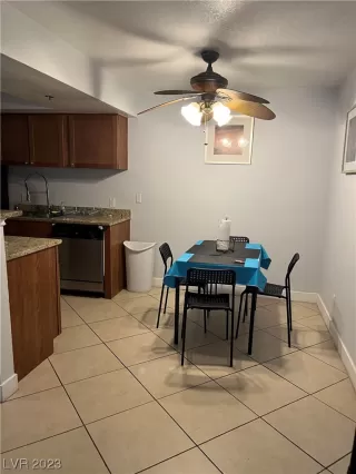 Photo #3: 2503720 Listing 