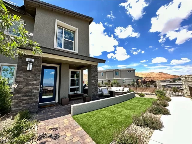 MLS: 2503723 Condo For Sale