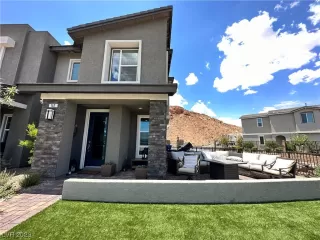 Photo #1: 2503723 Listing 