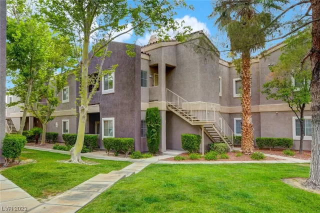 MLS: 2503766 Condo For Sale