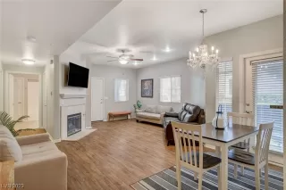 Photo #3: 2503766 Listing