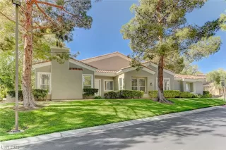 Photo #1: 2503802 Listing 