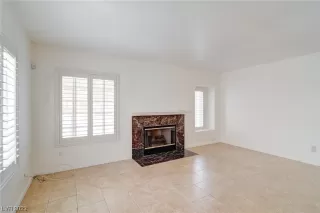 Photo #4: 2503807 Listing 