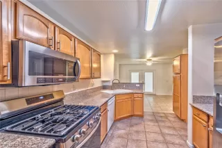 Photo #6: 2503807 Listing 