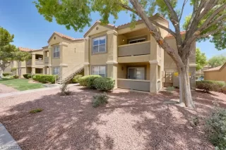 Photo #3: 2503808 Listing