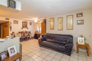 Photo #4: 2503854 Listing 
