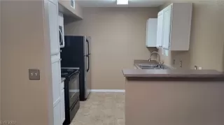 Photo #2: 2503860 Listing 