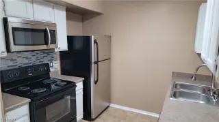 Photo #3: 2503860 Listing 