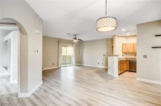 Photo #6: 2503911 Listing 