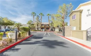 Photo #1: 2503917 Listing