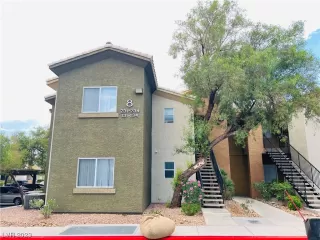 Photo #2: 2503917 Listing