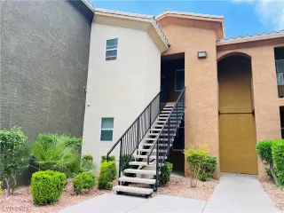 Photo #3: 2503917 Listing