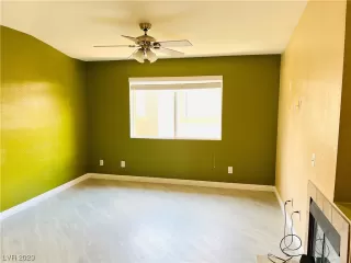 Photo #4: 2503917 Listing