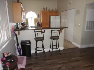 Photo #1: 2503925 Listing