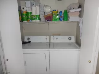 Photo #4: 2503925 Listing