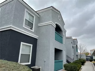 Photo #2: 2503928 Listing