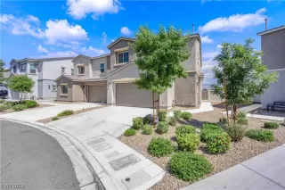 Photo #3: 2503954 Listing