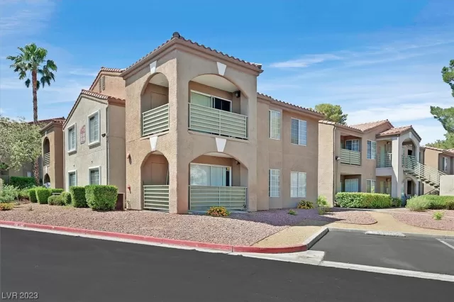 MLS: 2504057 Condo For Sale