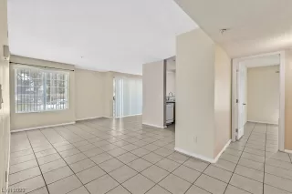 Photo #3: 2504057 Listing