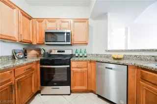 Photo #6: 2504107 Listing 