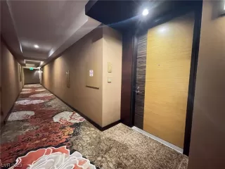 Photo #2: 2504138 Listing 