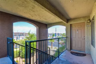 Photo #4: 2504172 Listing 