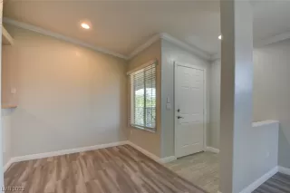 Photo #5: 2504172 Listing 