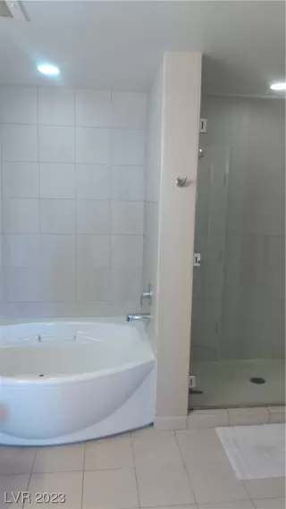 Photo #5: 2504206 Listing 