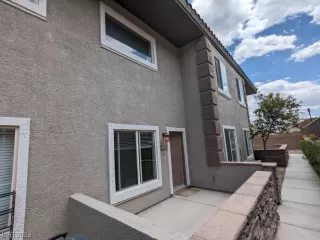 Photo #2: 2504227 Listing 