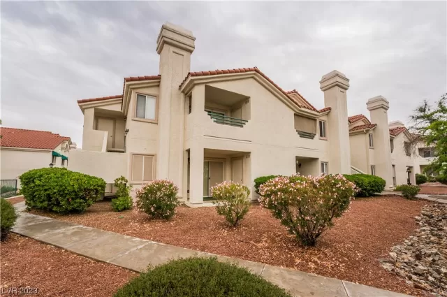 MLS: 2504233 Condo For Sale