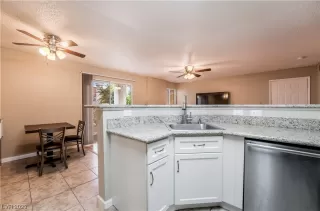 Photo #3: 2504233 Listing 