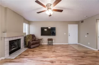 Photo #6: 2504233 Listing 