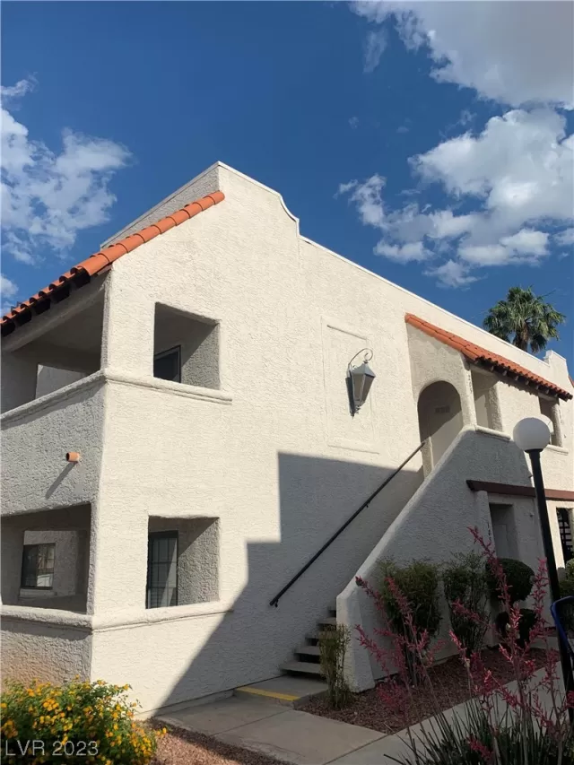 MLS: 2504234 Condo For Sale