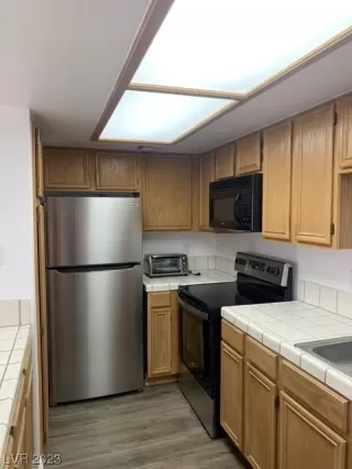 Photo #1: 2504234 Listing 