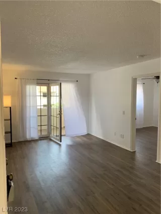 Photo #5: 2504234 Listing 