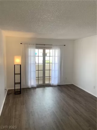 Photo #6: 2504234 Listing 