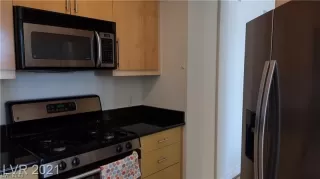 Photo #3: 2504262 Listing